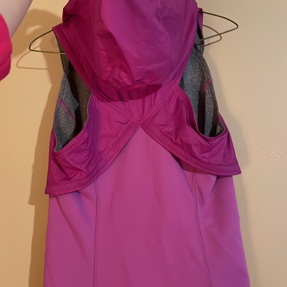 Beautiful LULULEMON vest - Picture 7 of 8